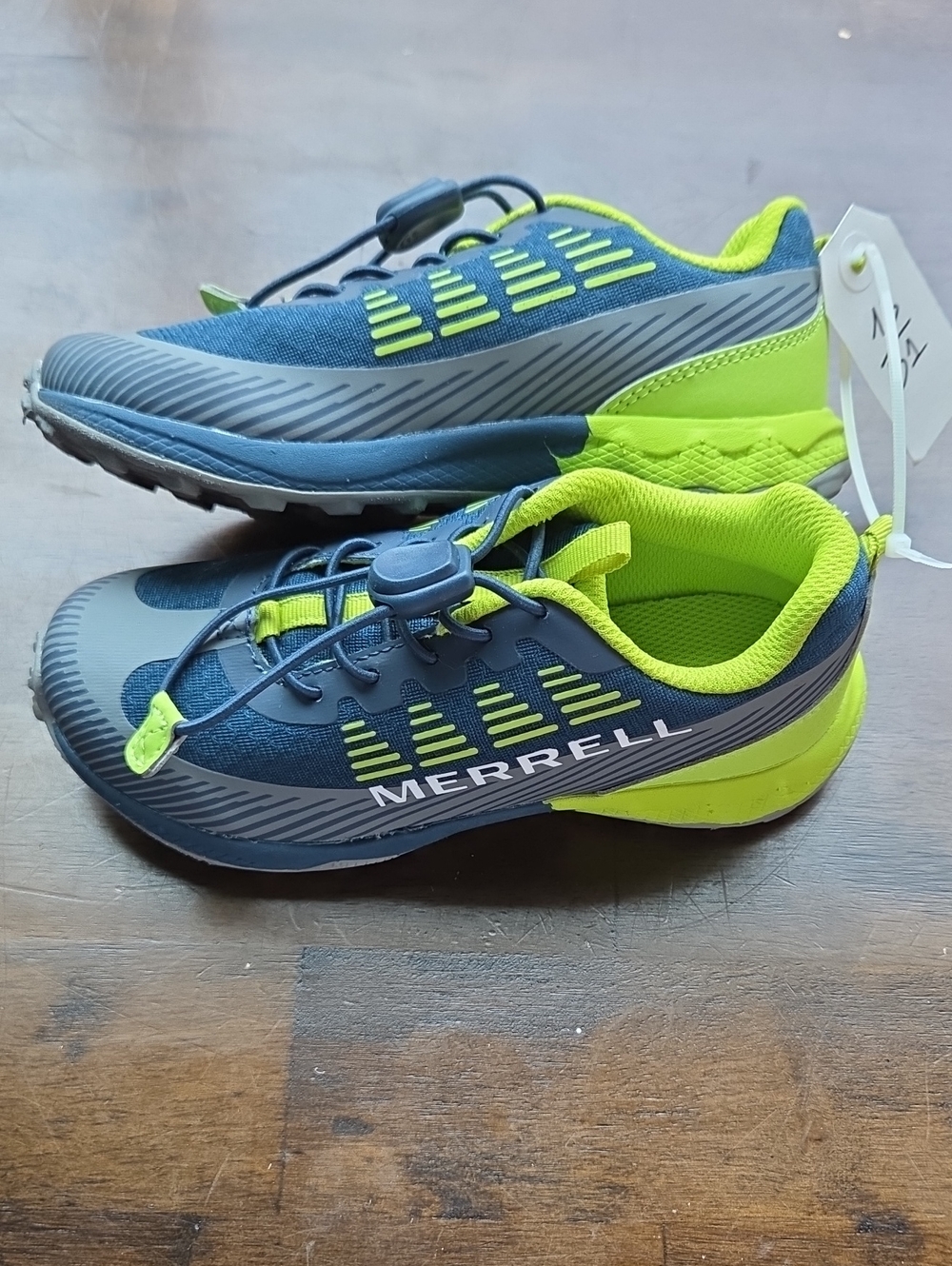 Merrell Size 13 Kids Trail Sneaker - Blue and Lime NEW